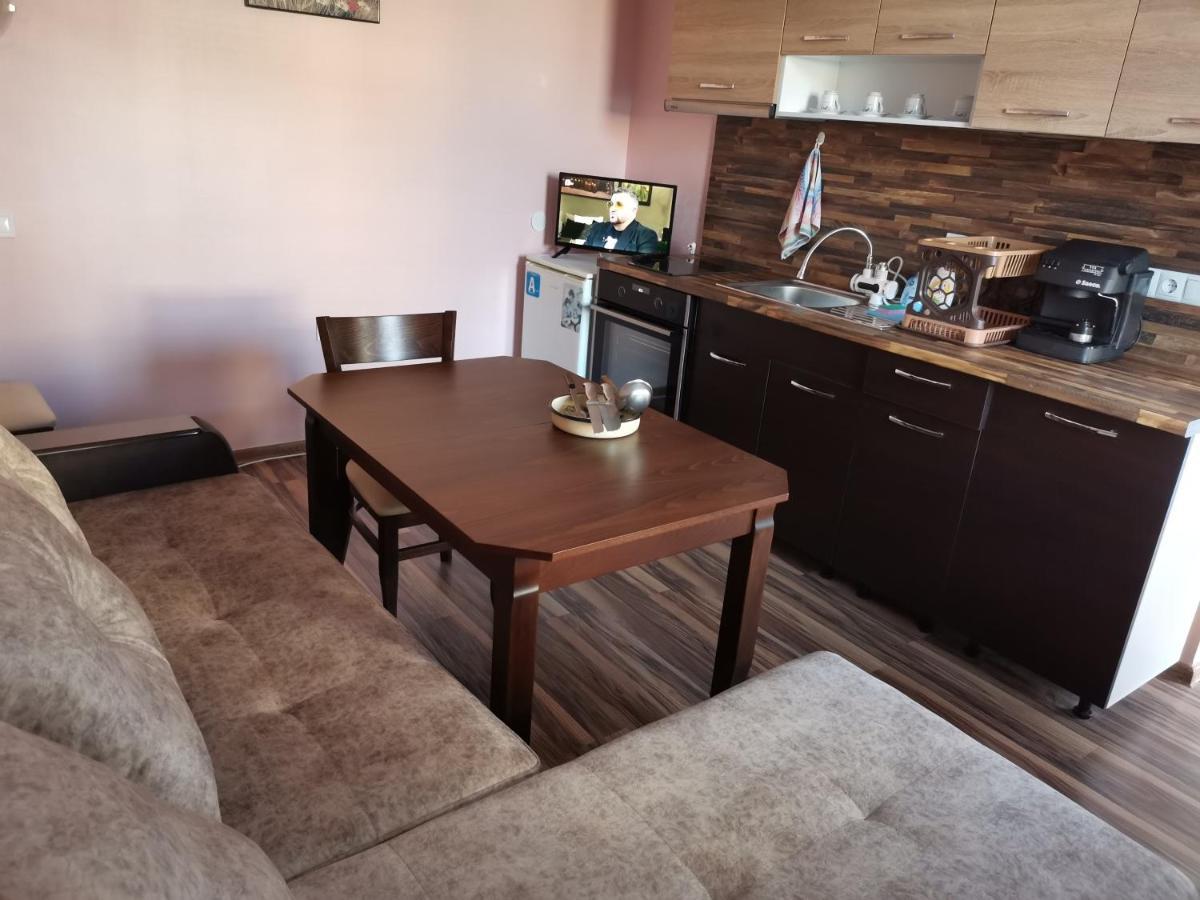 Guest Rooms Mihaylovi Pavel Banea Exterior foto