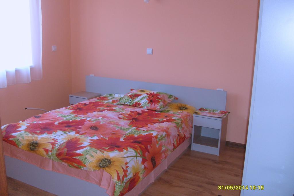Guest Rooms Mihaylovi Pavel Banea Cameră foto