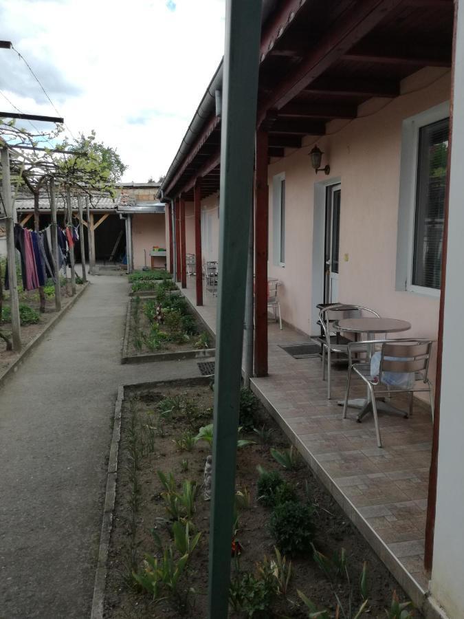 Guest Rooms Mihaylovi Pavel Banea Exterior foto